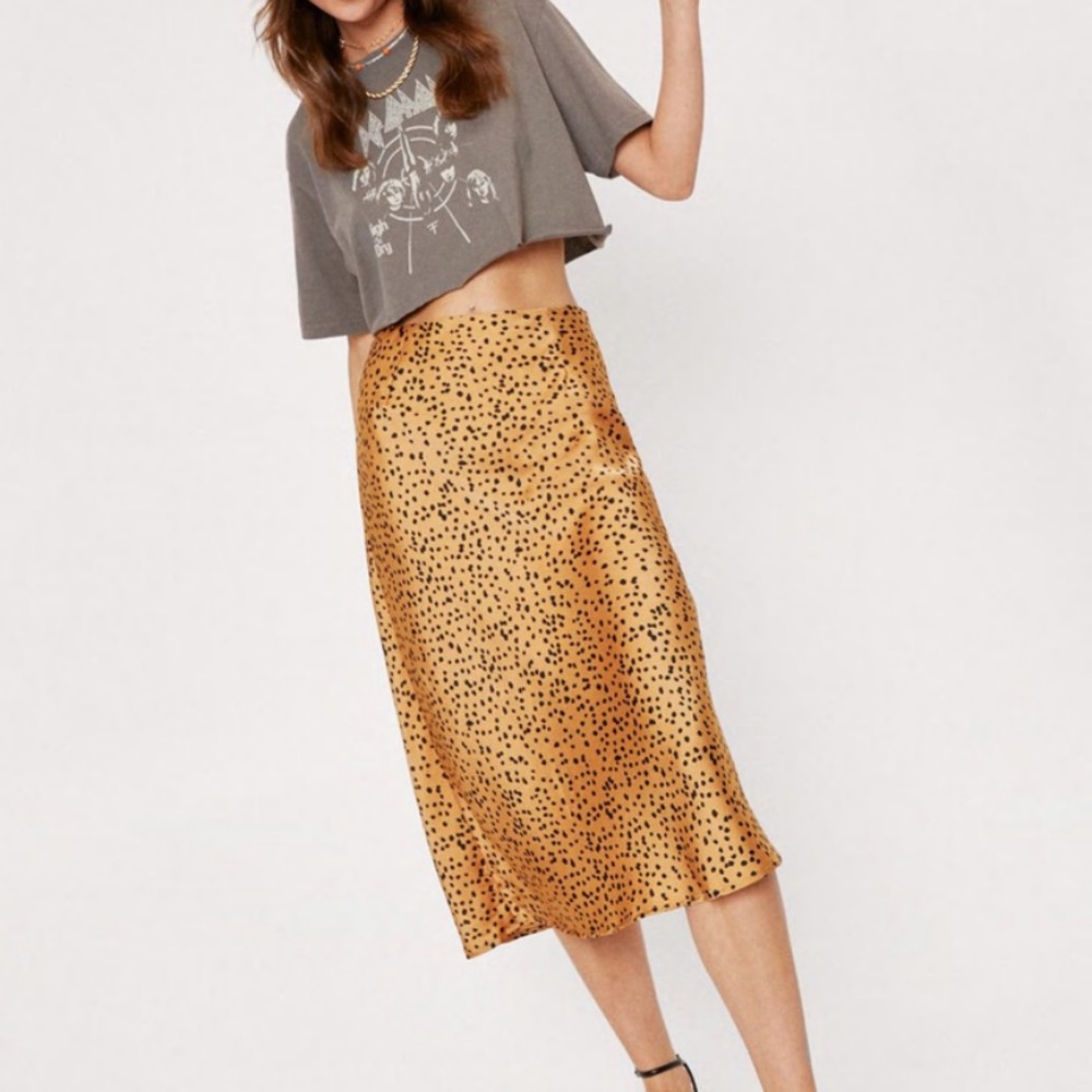 Nasty gal Spot a Chance Satin Midi Skirt size US 2